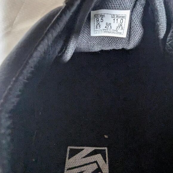 Vans Men's 9.5 old skool Black leather Trainers - Picture 3 of 8